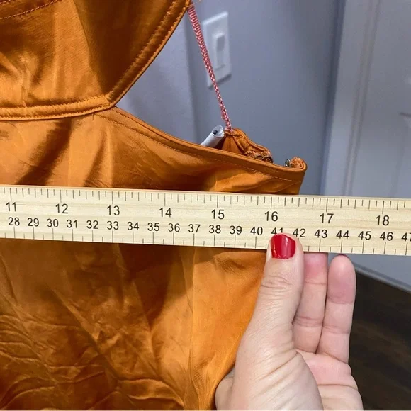 A.L.C. Blakely Cut Out Midi Dress in Rust Orange Size 10 Satin Flaw - Picture 11 of 14